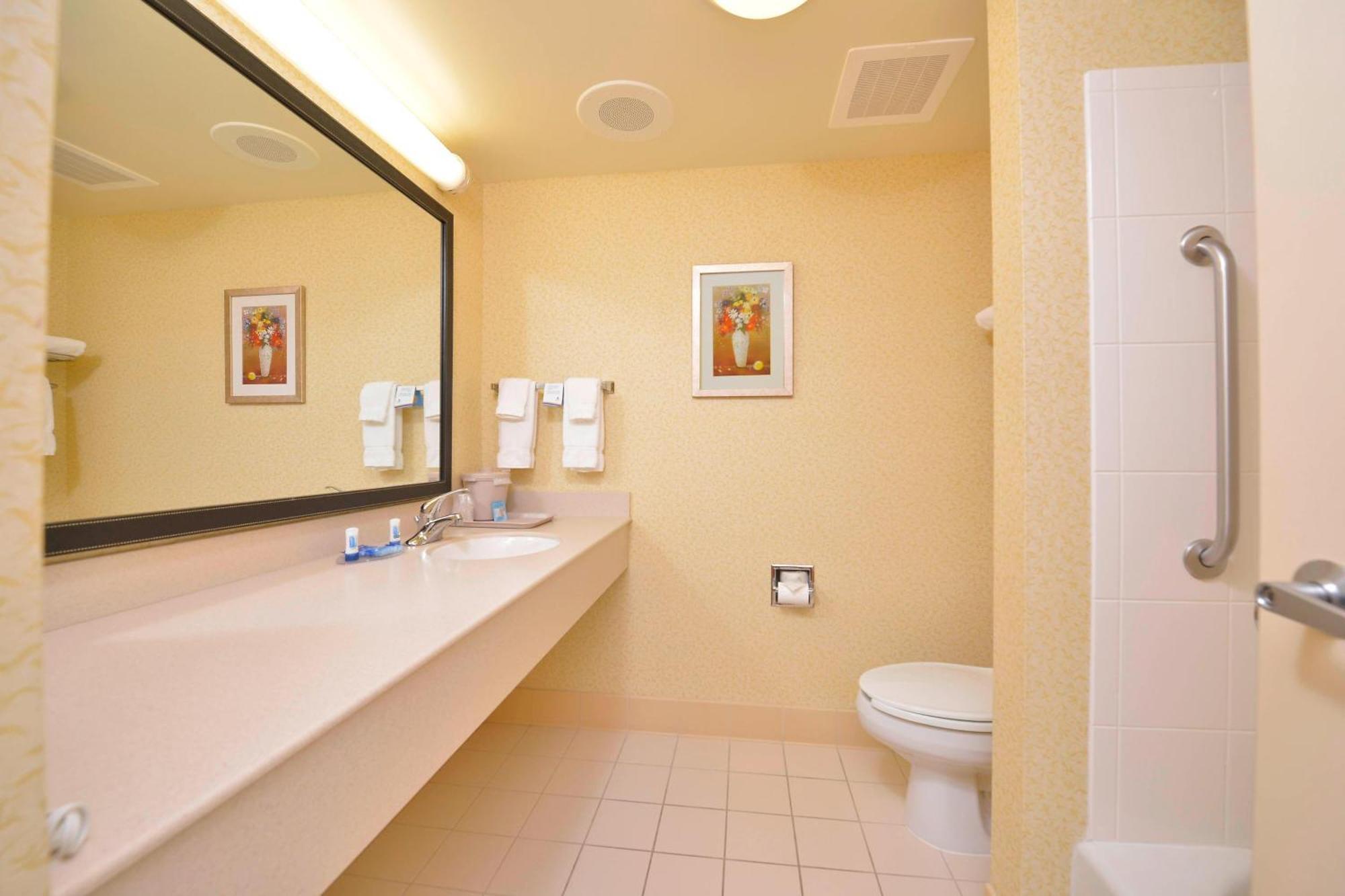 Fairfield Inn And Suites By Marriott Williamsport Esterno foto
